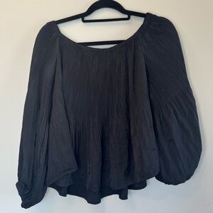 Elegant Black Women's‎ Off the Shoulder Top